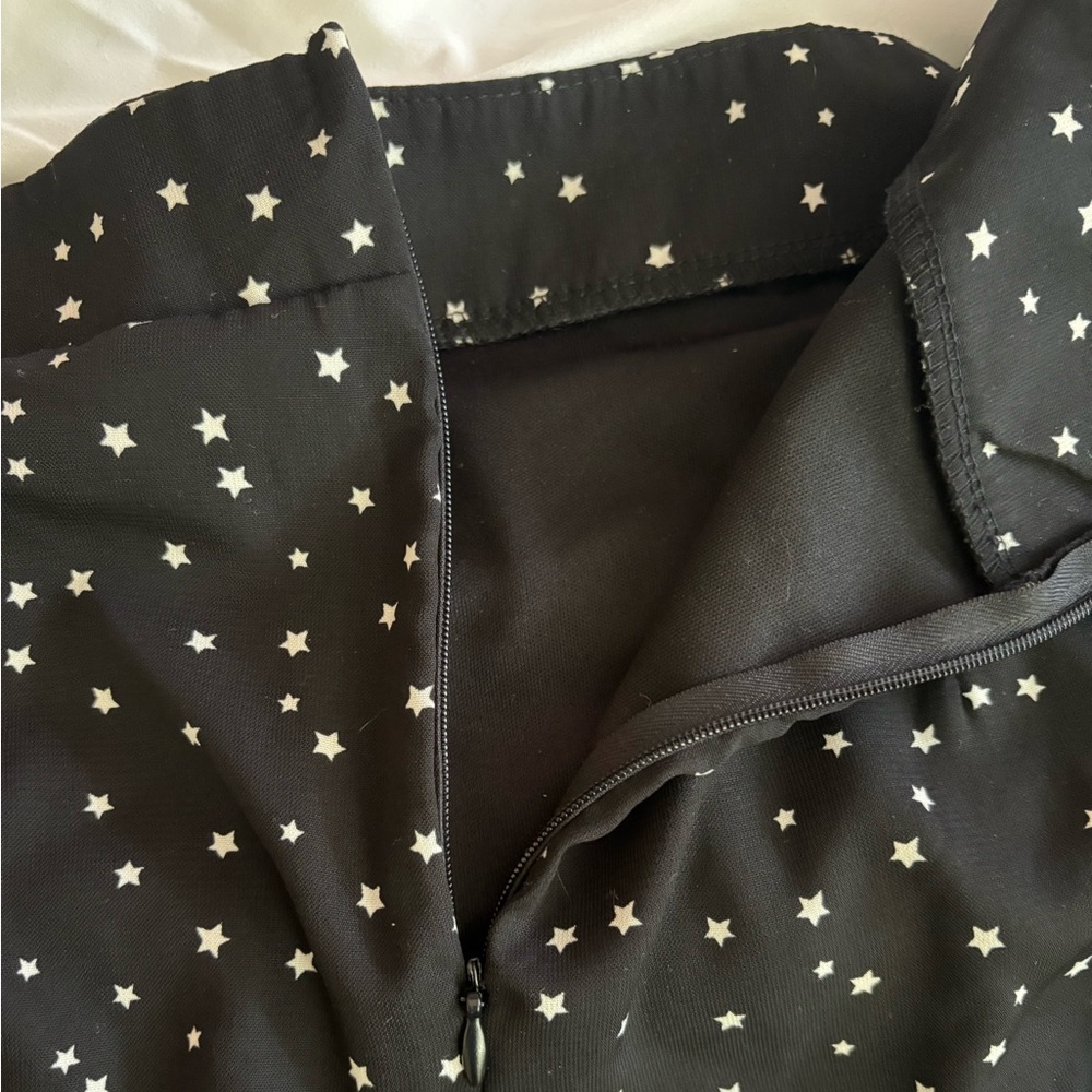 New Medium Altar’d State Black Star Print Ruffle Mini Skirt - Picture 10 of 11